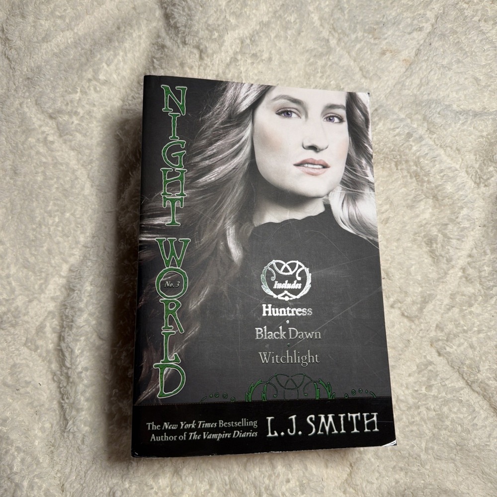 Night World No. 3 : Huntress, Black Dawn, Witchlight by L. J. Smith (2009, Trade